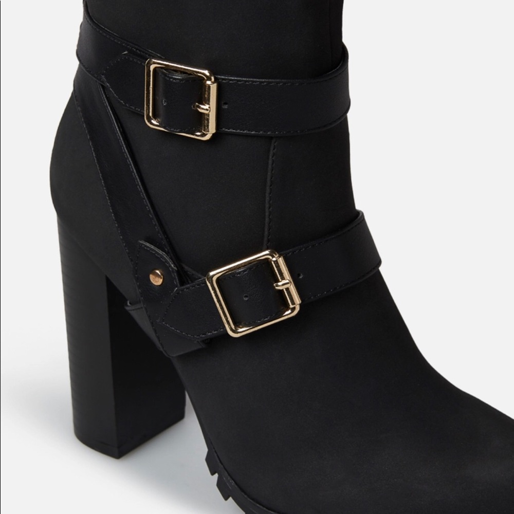 🖤Black Gold Detail Wide Calf Boots🖤 - Picture 4 of 7